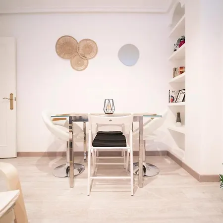 Avenida De Castilla Χιχόν