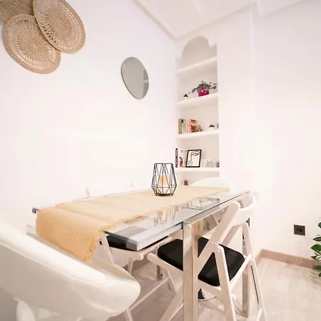 Avenida De Castilla 기욘